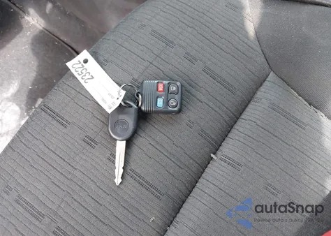 2010 Ford Focus Se z USA, uszkodzony, nr VIN 1FAHP3FN9AW205002